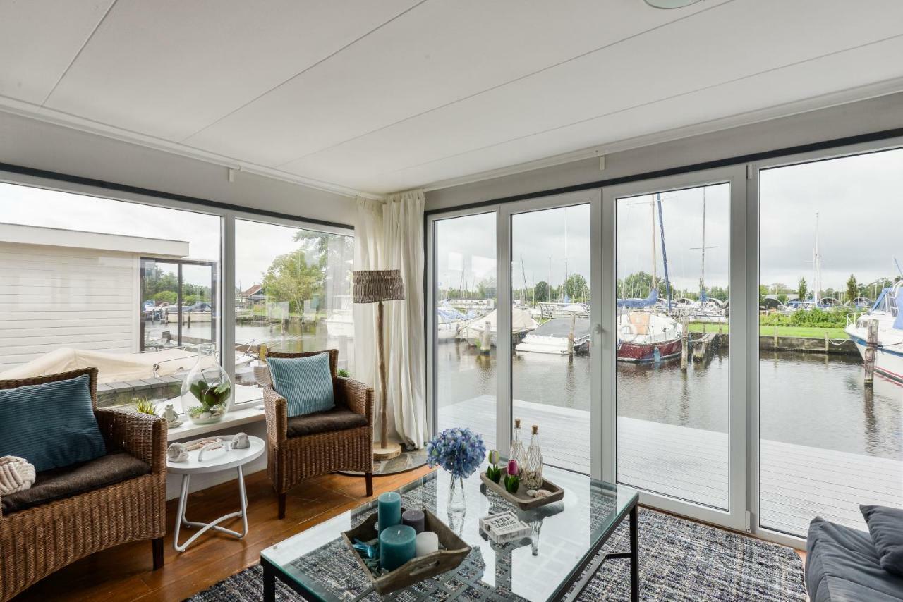 Bright And Comfortable Houseboat Aalsmeer Eksteriør billede